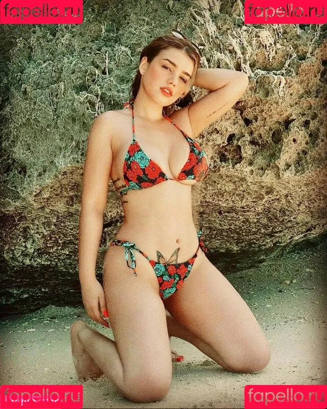 Karina Johnson / karinajohnson97 Onlyfans Photo Gallery 