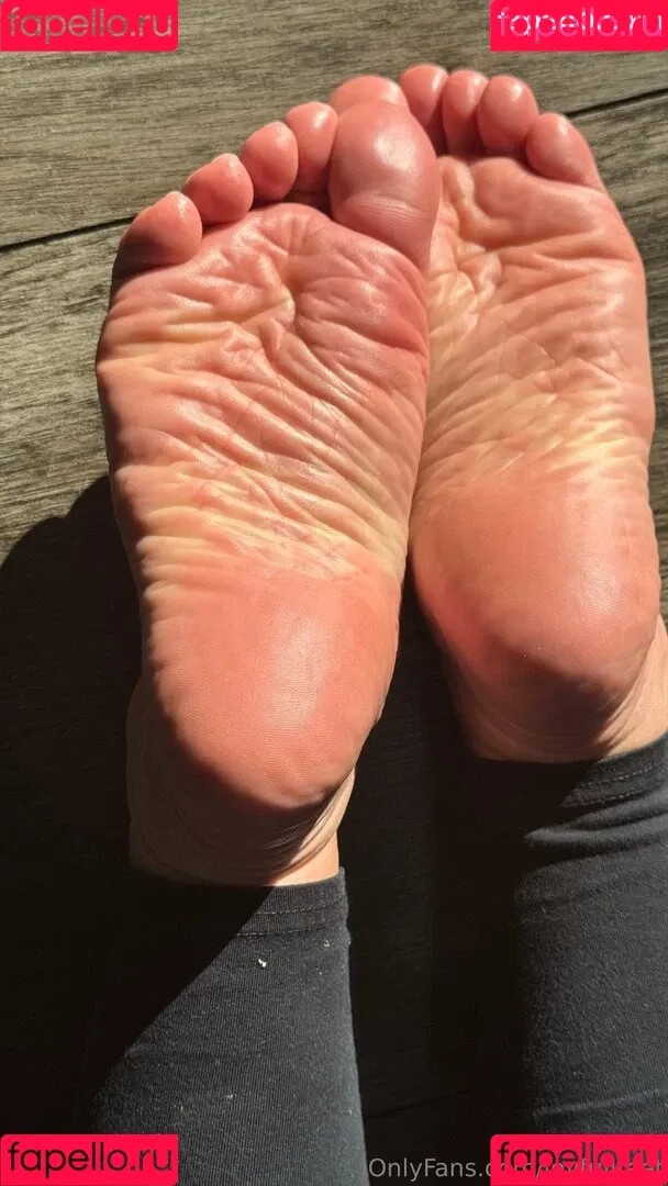joy.fullfeet / joyfullfeet Onlyfans Photo Gallery 
