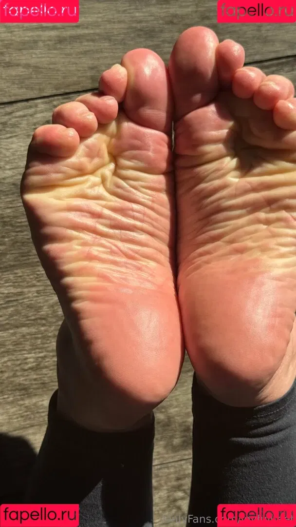 joy.fullfeet / joyfullfeet Onlyfans Photo Gallery 