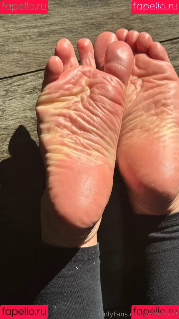 joy.fullfeet / joyfullfeet Onlyfans Photo Gallery 