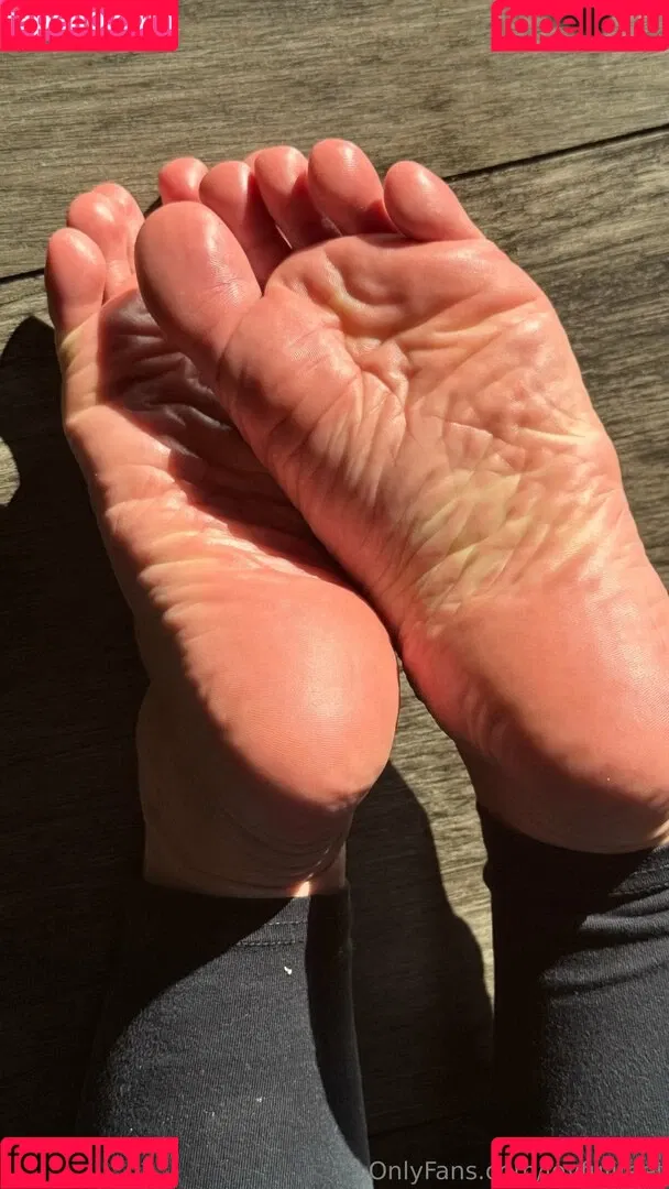 joy.fullfeet / joyfullfeet Onlyfans Photo Gallery 