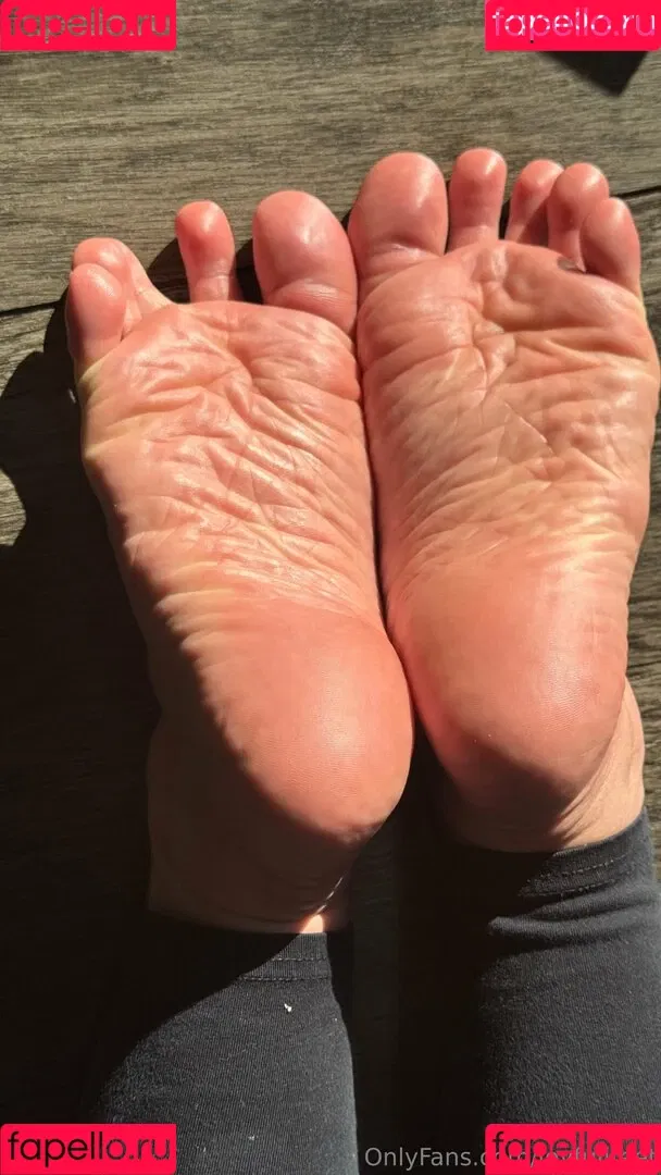 joy.fullfeet / joyfullfeet Onlyfans Photo Gallery 