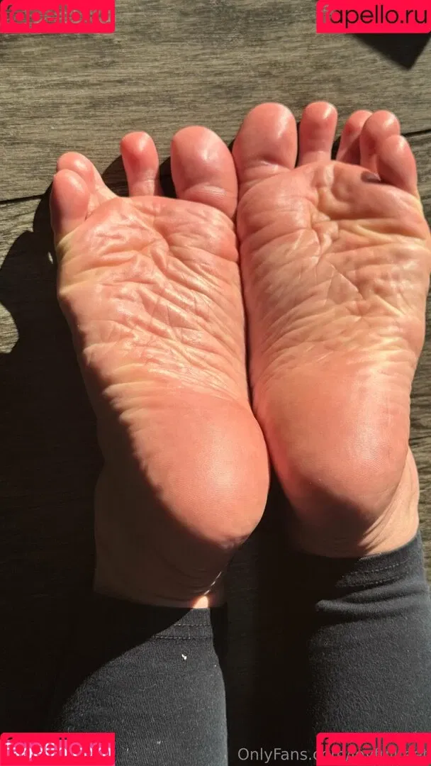 joy.fullfeet / joyfullfeet Onlyfans Photo Gallery 