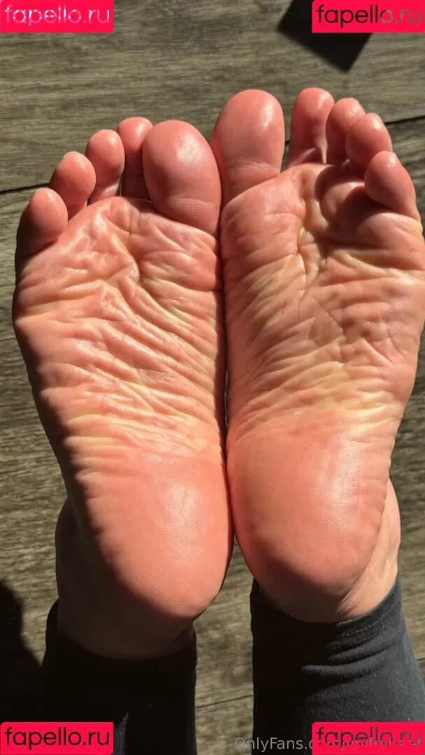 joy.fullfeet / joyfullfeet Onlyfans Photo Gallery 
