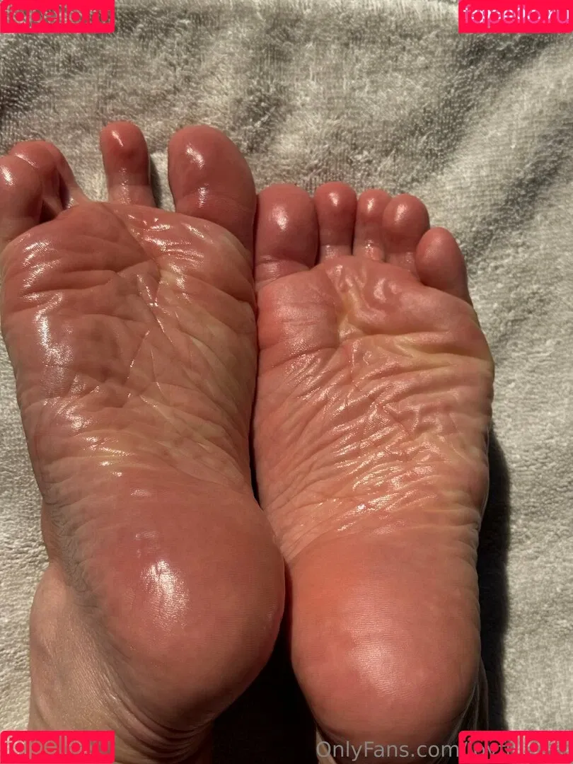 joy.fullfeet / joyfullfeet Onlyfans Photo Gallery 
