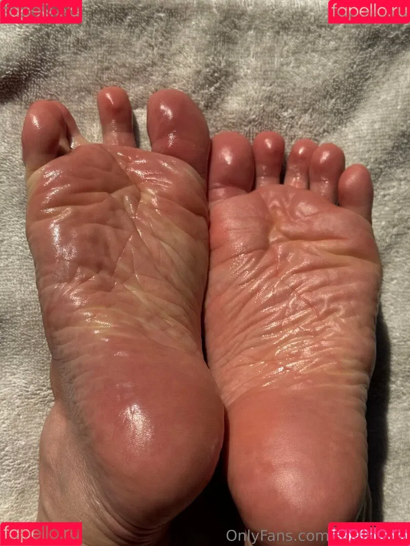 joy.fullfeet / joyfullfeet Onlyfans Photo Gallery 