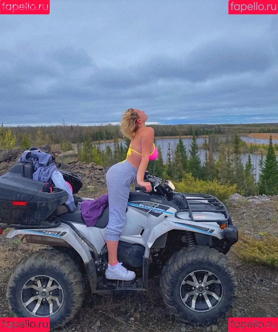 Morgan K / morganb20 / morgank1221 Onlyfans Photo Gallery 