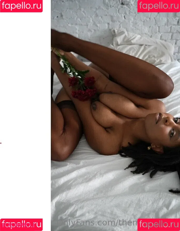 Themilkmaide / ilovelivieburke Onlyfans Photo Gallery 