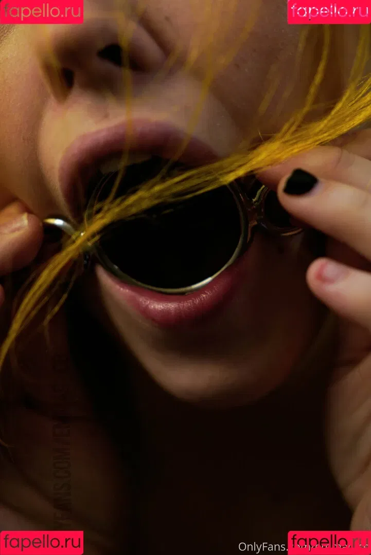 Emma Choice / emma.choice / emmac_cb Onlyfans Photo Gallery 