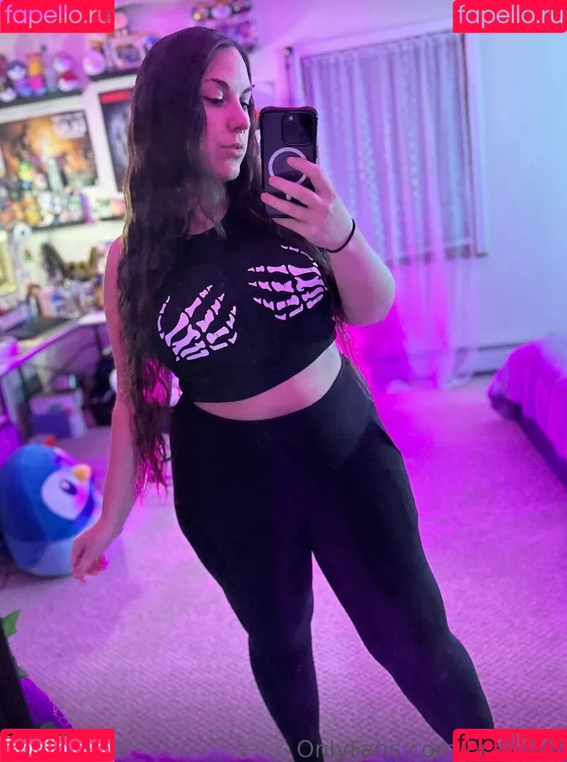 brandoki / the_absyrd Onlyfans Photo Gallery 