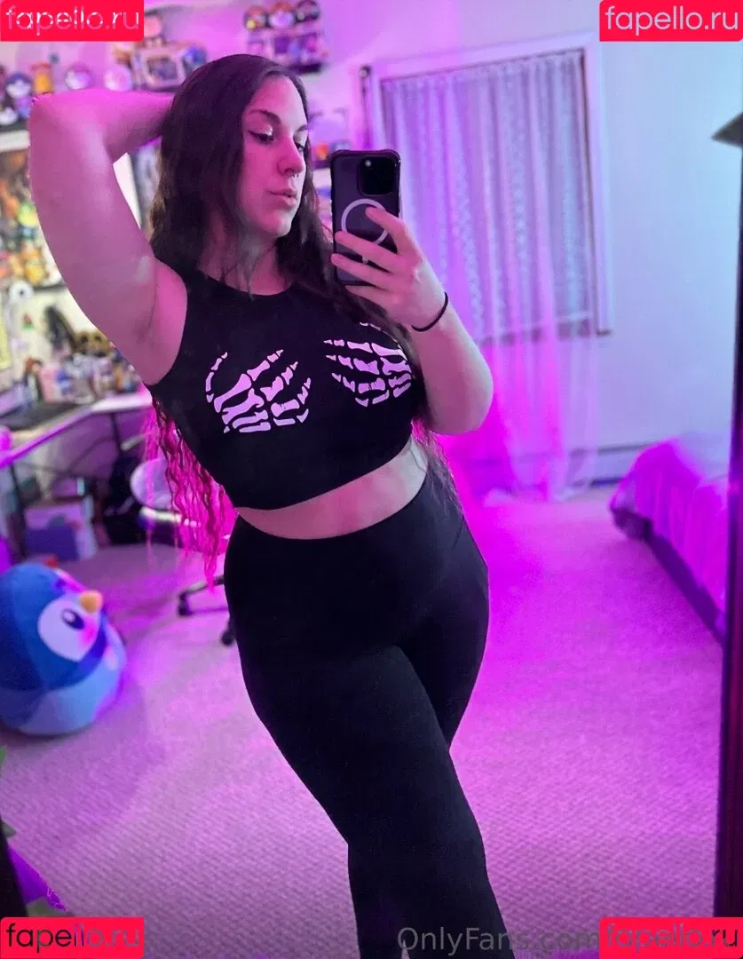 brandoki / the_absyrd Onlyfans Photo Gallery 