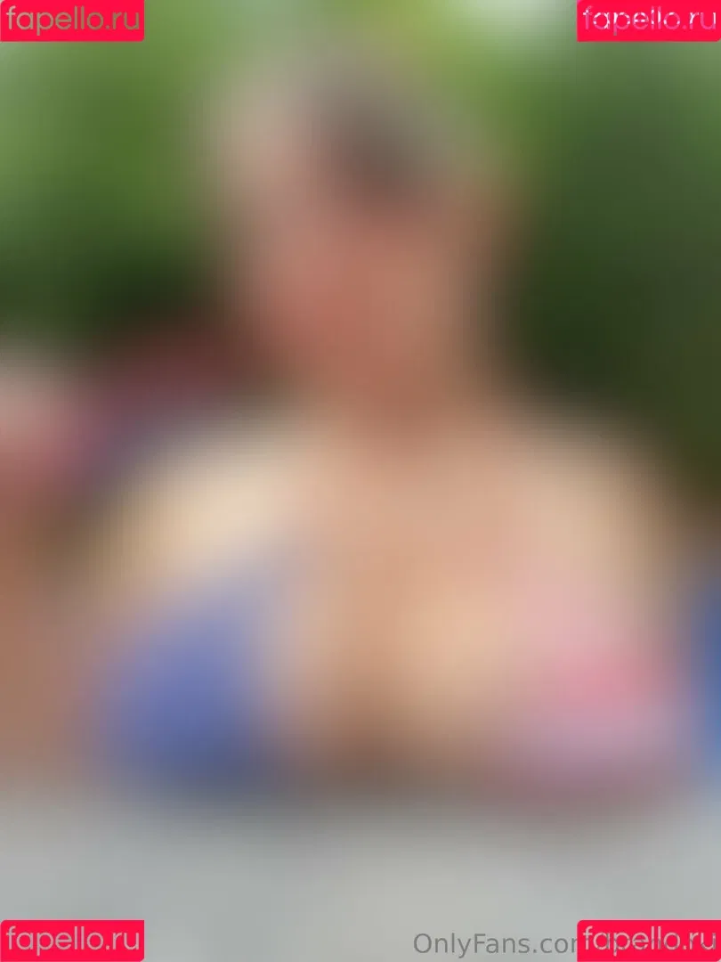 brandoki / the_absyrd Onlyfans Photo Gallery 