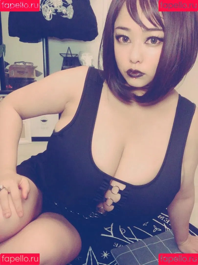 P-chan / Pchan666 / pchan030 Onlyfans Photo Gallery 