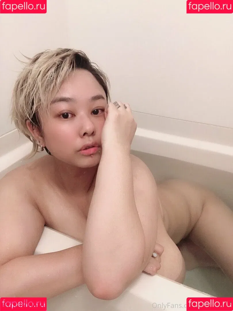 P-chan / Pchan666 / pchan030 Onlyfans Photo Gallery 