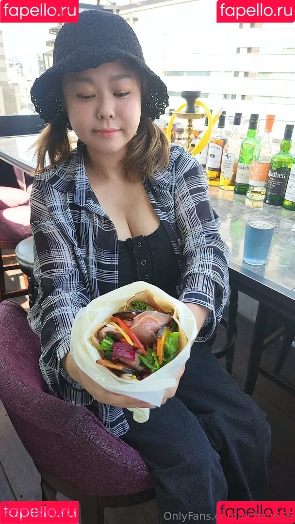 P-chan / Pchan666 / pchan030 Onlyfans Photo Gallery 