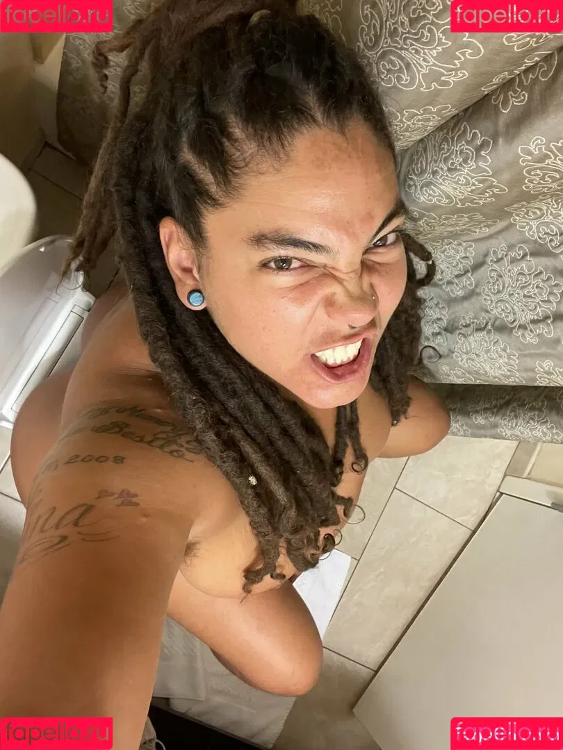 ChristinaGonzalez / FeistyFeminista / cristinagonzalezromualdez / missfiesty Onlyfans Photo Gallery 