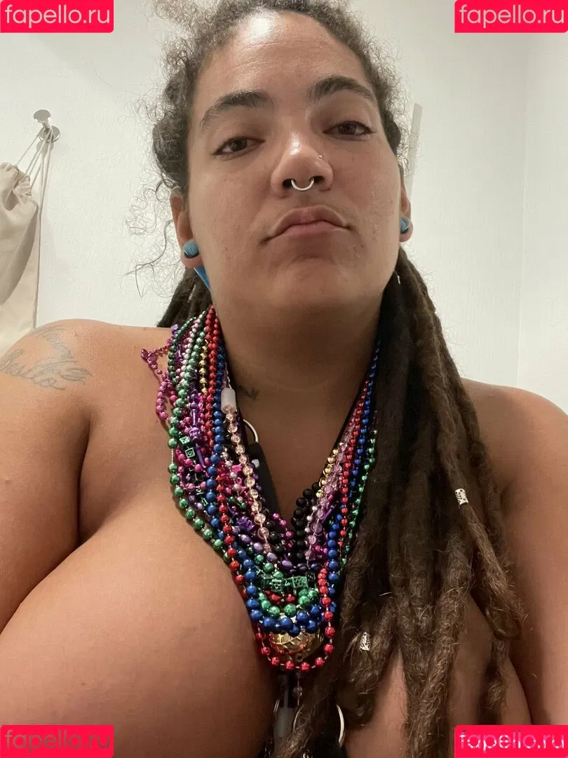 ChristinaGonzalez / FeistyFeminista / cristinagonzalezromualdez / missfiesty Onlyfans Photo Gallery 