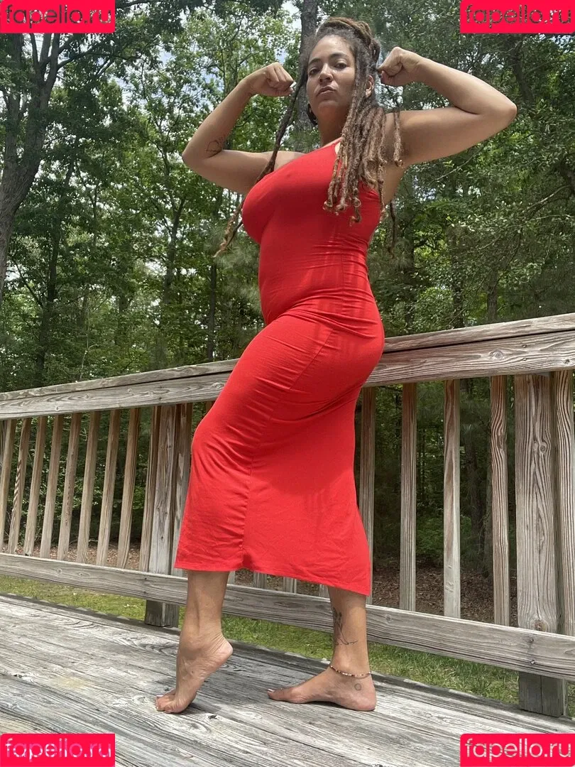 ChristinaGonzalez / FeistyFeminista / cristinagonzalezromualdez / missfiesty Onlyfans Photo Gallery 