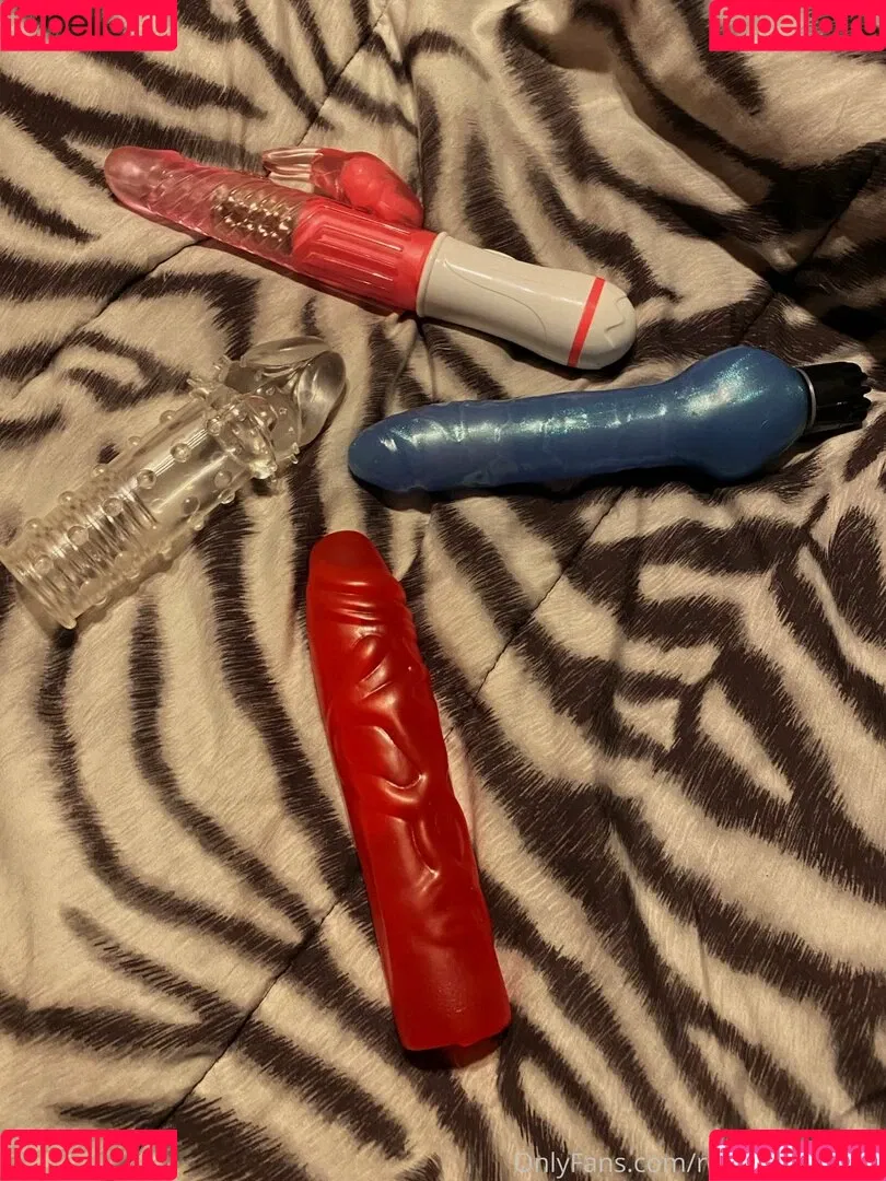 imredheadwinter / redheadwinner Onlyfans Photo Gallery 