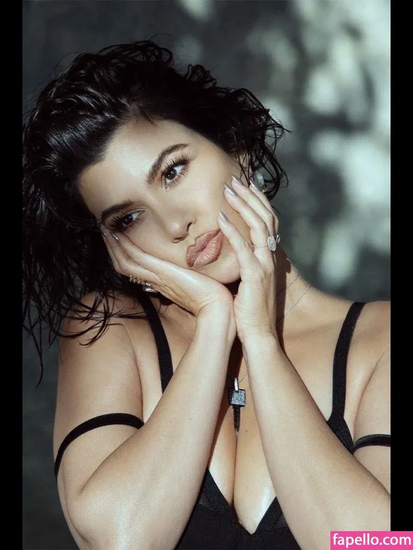 Kourtney Kardashian Onlyfans Photo Gallery 