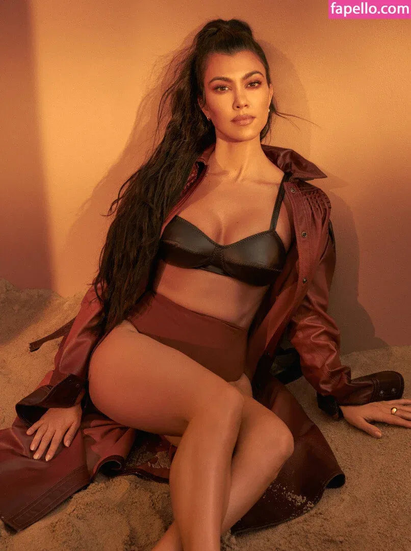 Kourtney Kardashian Onlyfans Photo Gallery 