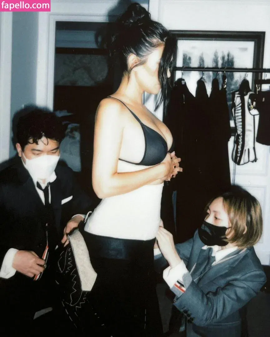 Kourtney Kardashian Onlyfans Photo Gallery 