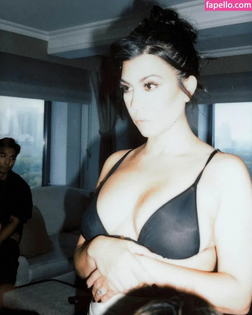 Kourtney Kardashian Onlyfans Photo Gallery 