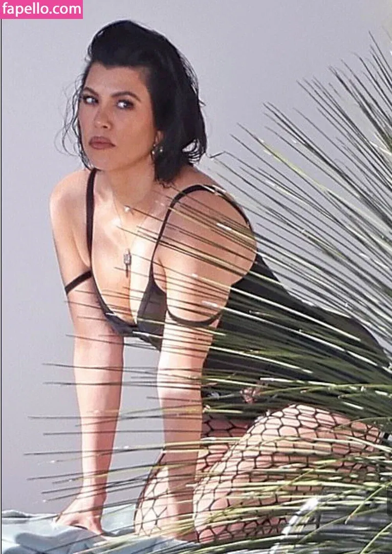 Kourtney Kardashian Onlyfans Photo Gallery 