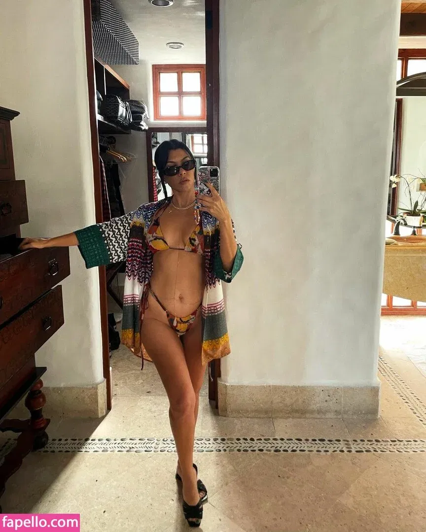 Kourtney Kardashian Onlyfans Photo Gallery 