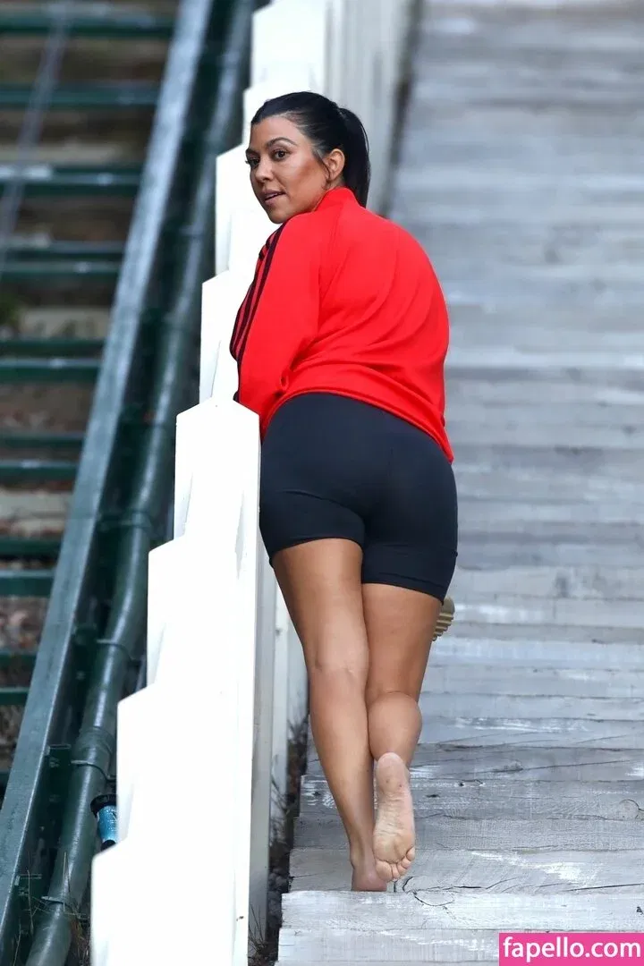 Kourtney Kardashian Onlyfans Photo Gallery 