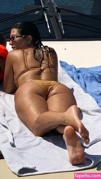 Kourtney Kardashian Onlyfans Photo Gallery 