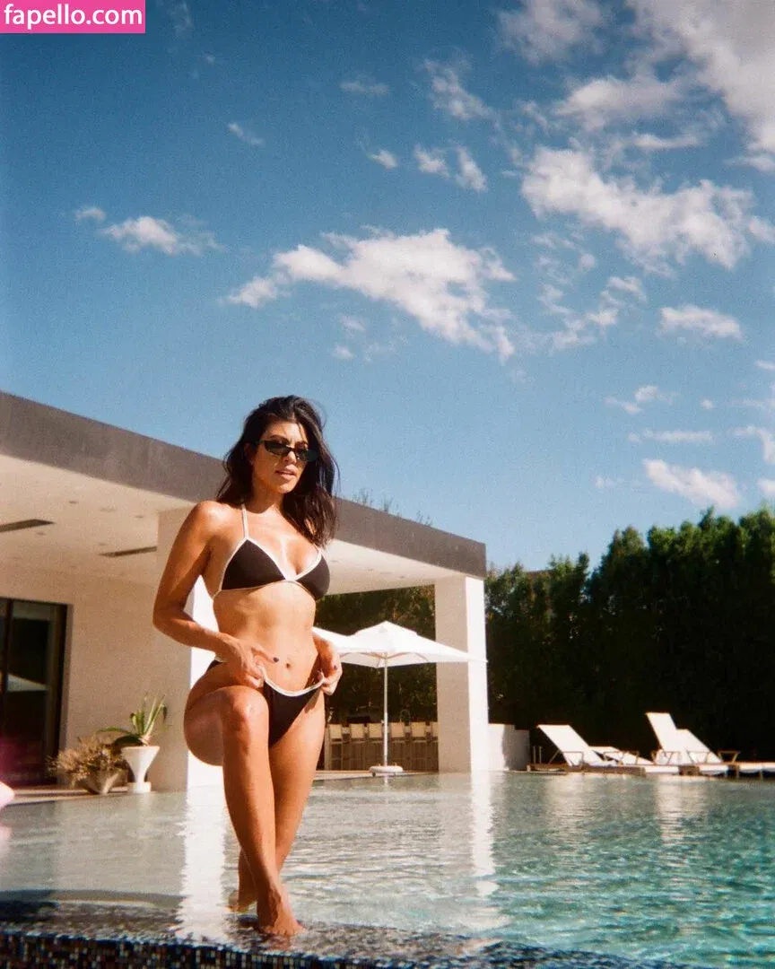 Kourtney Kardashian Onlyfans Photo Gallery 