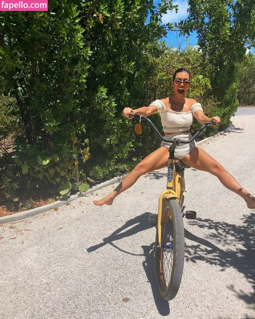 Kourtney Kardashian Onlyfans Photo Gallery 