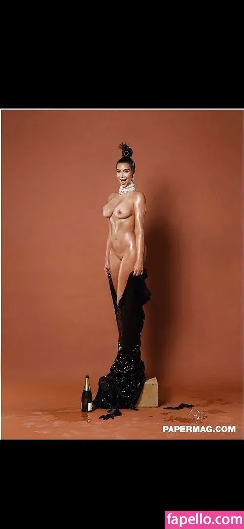 Kourtney Kardashian Onlyfans Photo Gallery 