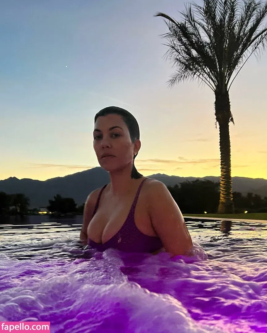 Kourtney Kardashian Onlyfans Photo Gallery 