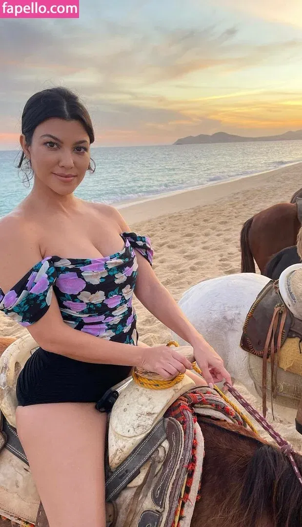 Kourtney Kardashian Onlyfans Photo Gallery 