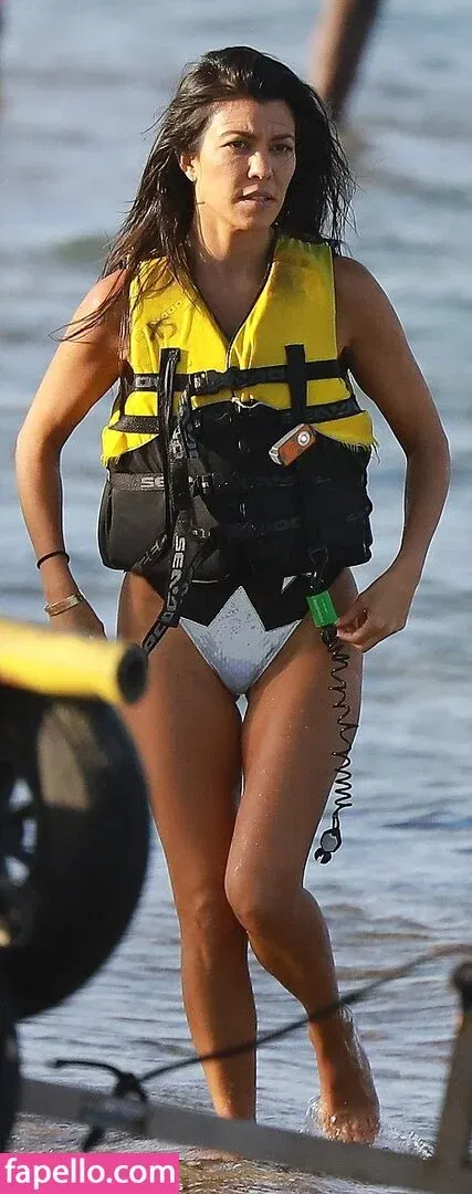 Kourtney Kardashian Onlyfans Photo Gallery 