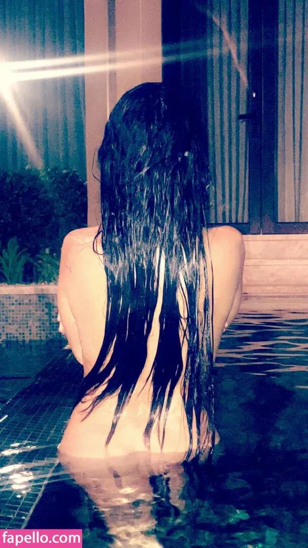 Kourtney Kardashian Onlyfans Photo Gallery 