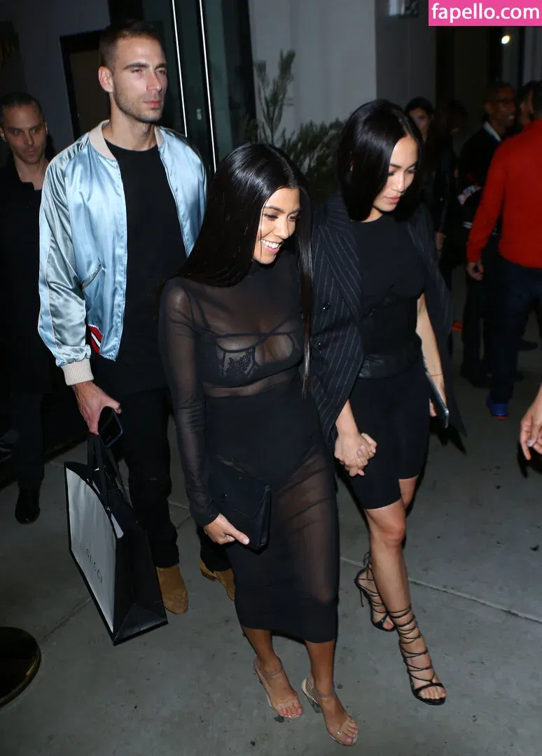 Kourtney Kardashian Onlyfans Photo Gallery 