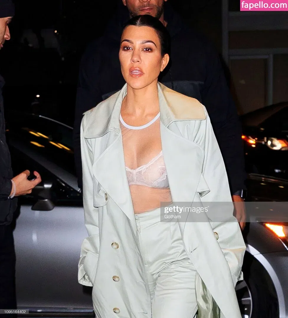 Kourtney Kardashian Onlyfans Photo Gallery 