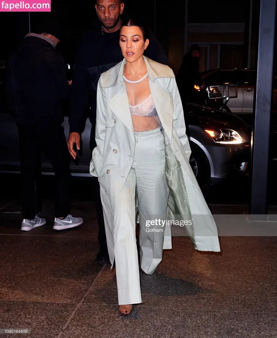 Kourtney Kardashian Onlyfans Photo Gallery 