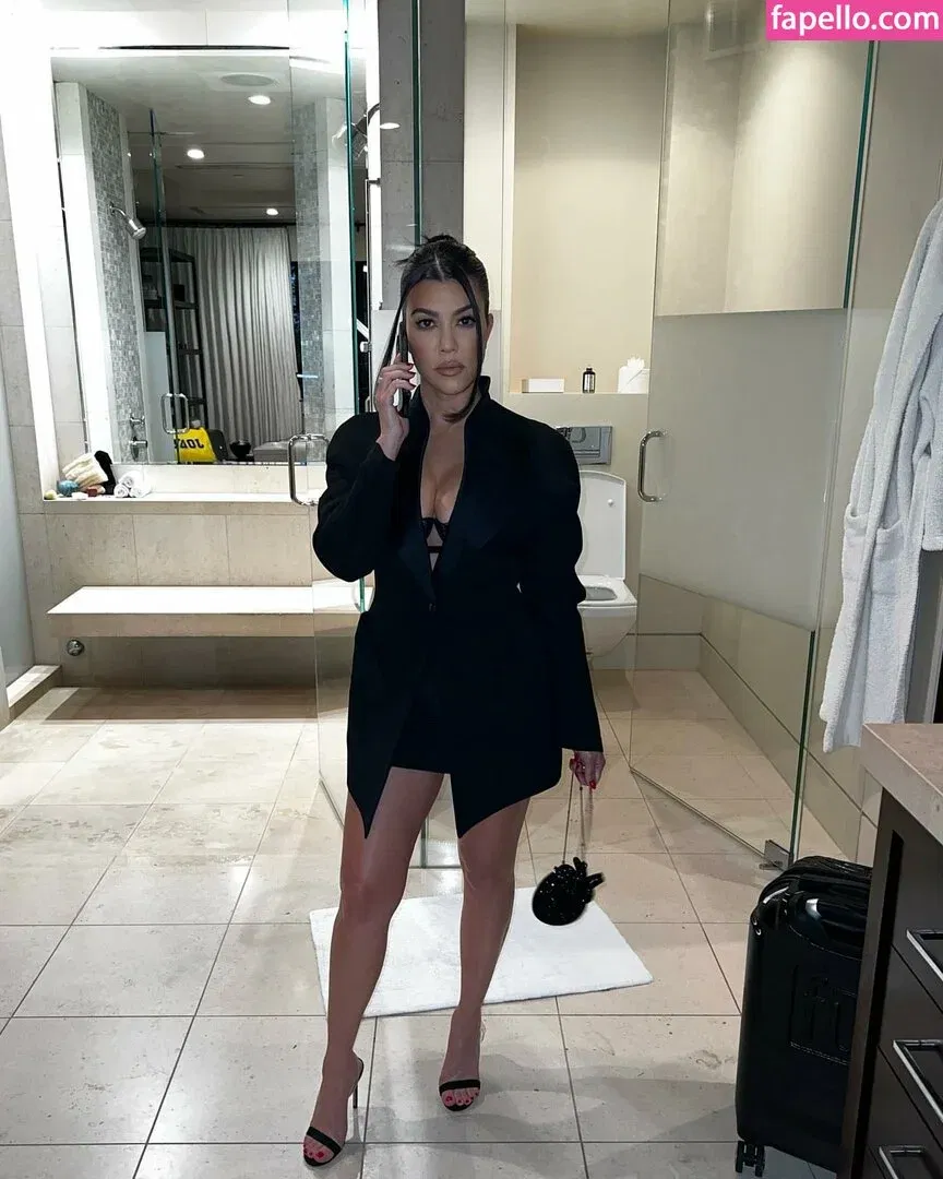 Kourtney Kardashian Onlyfans Photo Gallery 