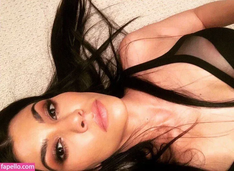 Kourtney Kardashian Onlyfans Photo Gallery 
