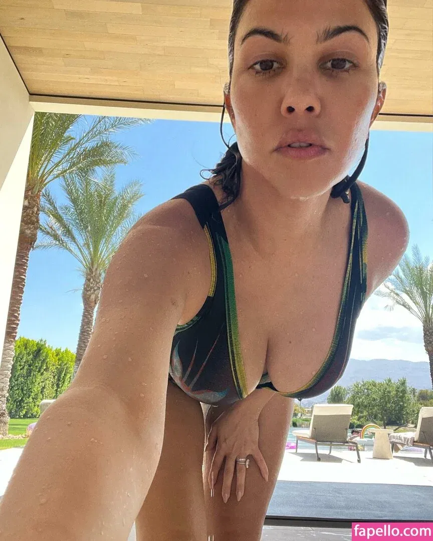Kourtney Kardashian Onlyfans Photo Gallery 