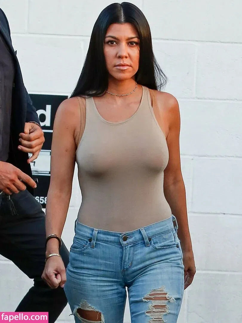 Kourtney Kardashian Onlyfans Photo Gallery 
