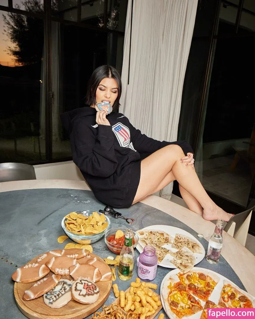 Kourtney Kardashian Onlyfans Photo Gallery 