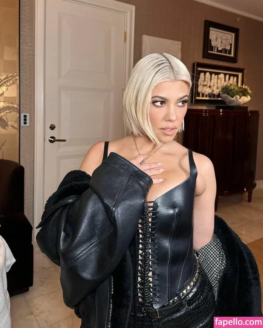 Kourtney Kardashian Onlyfans Photo Gallery 