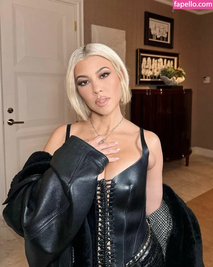 Kourtney Kardashian Onlyfans Photo Gallery 