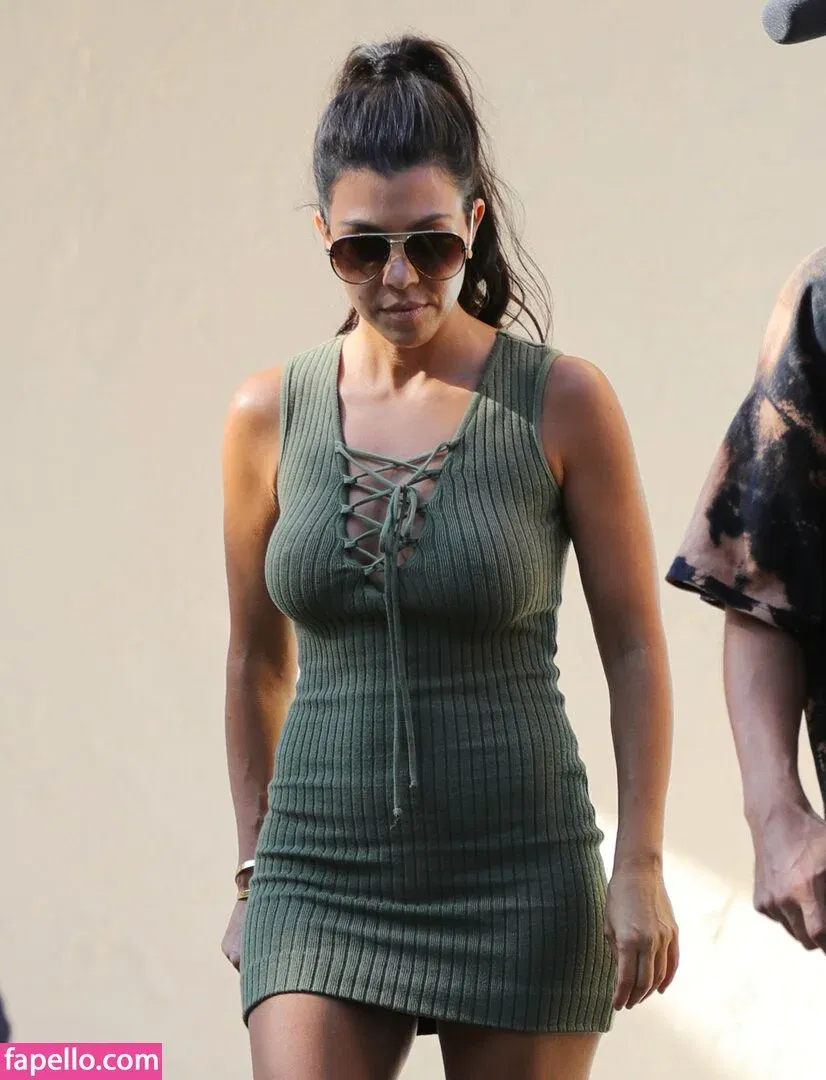 Kourtney Kardashian Onlyfans Photo Gallery 