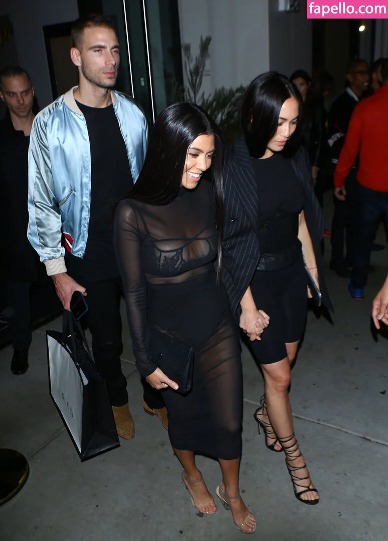 Kourtney Kardashian Onlyfans Photo Gallery 